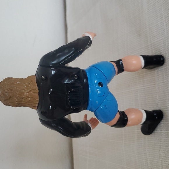 Vintage 1998 WCW Original Power Punch Raven Action Figure - Picture 5 of 12